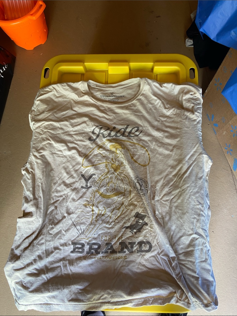 Hybrid Apparel White Graphic Short Sleeve Tee with Gold and Gray Print